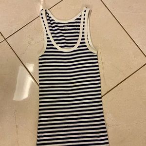 GAP TANK TOP